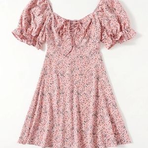 SHEIN // Ruched Floral Cottagecore Dress NWOT